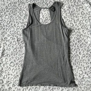 Nicole Miller gray tank top with twisted back. Small